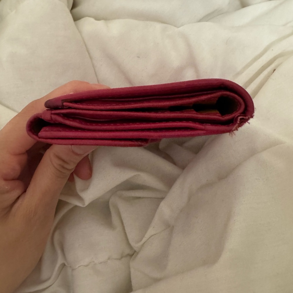 Pink bifold coach wallet - Picture 9 of 9